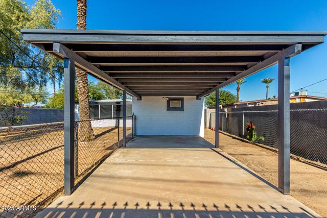 501 E MADDEN Drive, Avondale, AZ 85323