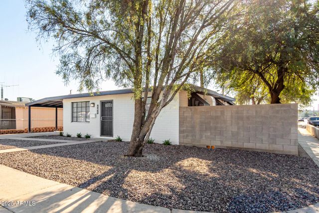 501 E MADDEN Drive, Avondale, AZ 85323