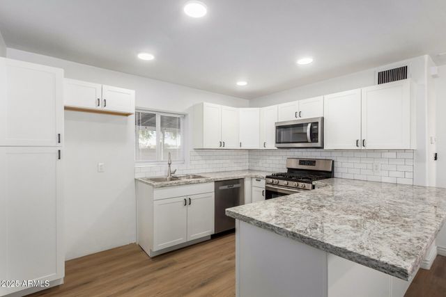 501 E MADDEN Drive, Avondale, AZ 85323