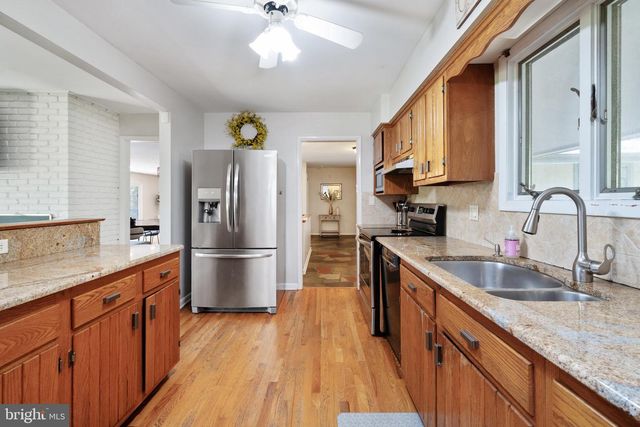 104 NEPTUNE DR, Newark, DE 19711