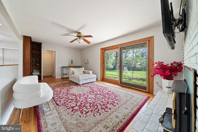 104 NEPTUNE DR, Newark, DE 19711