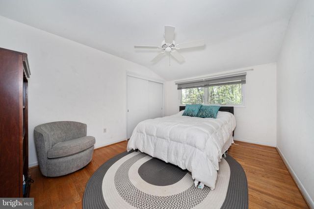 104 NEPTUNE DR, Newark, DE 19711