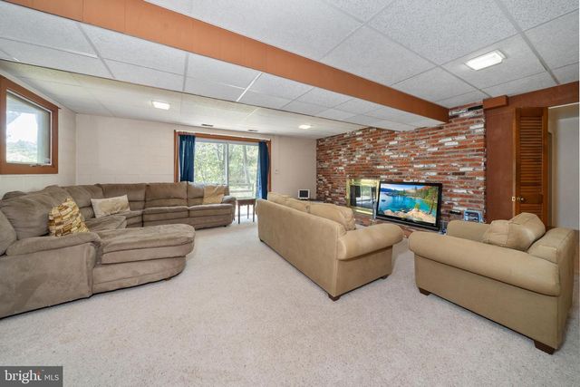 104 NEPTUNE DR, Newark, DE 19711