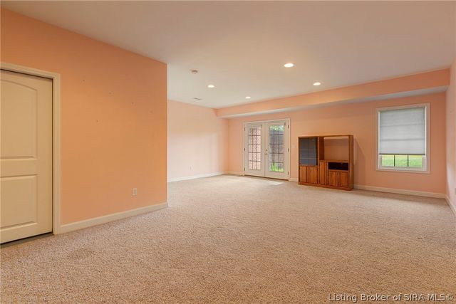 213 Colonels Way W, Henryville, IN 47126