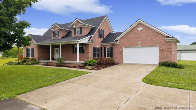 213 Colonels Way W, Henryville, IN 47126