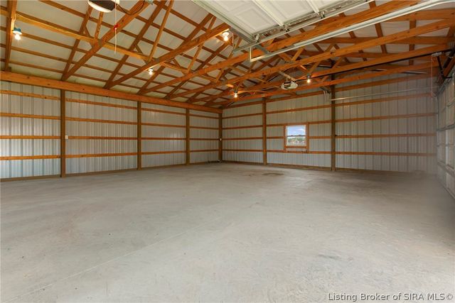 213 Colonels Way W, Henryville, IN 47126