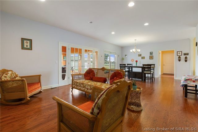 213 Colonels Way W, Henryville, IN 47126
