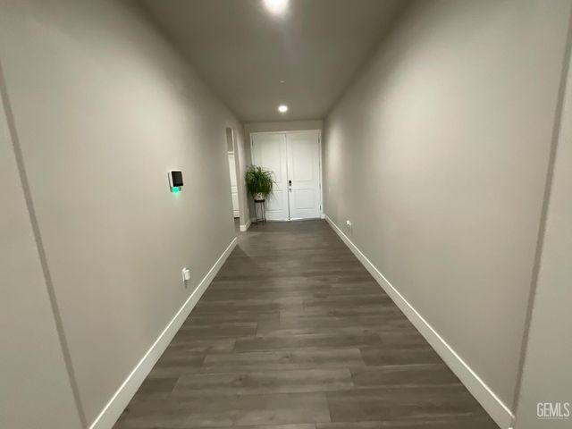 5201 Hawkwatch Lane, Bakersfield, CA 93306