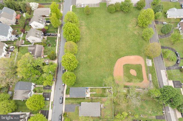 331 LOGAN AVE, Glenside, PA 19038