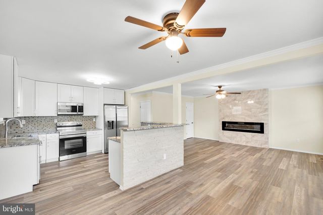 331 LOGAN AVE, Glenside, PA 19038
