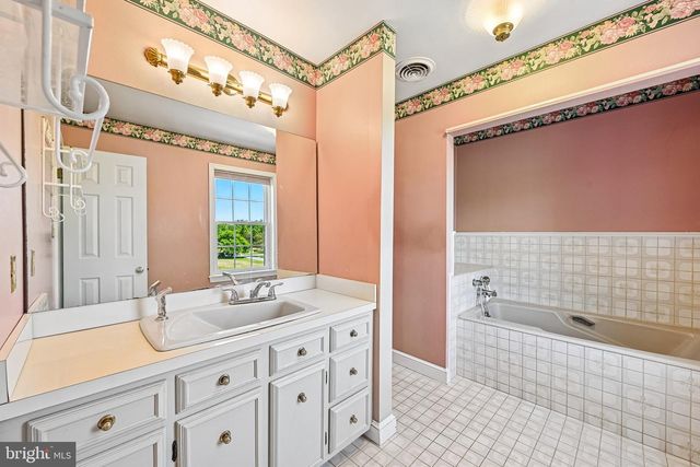 23021 WILD HUNT DR, Gaithersburg, MD 20882