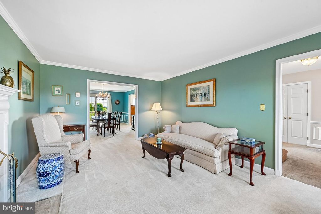 Image 11 of property listing at 23021 WILD HUNT DR, Gaithersburg, MD 20882