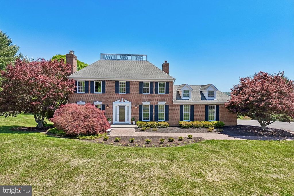 Image 112 of property listing at 23021 WILD HUNT DR, Gaithersburg, MD 20882
