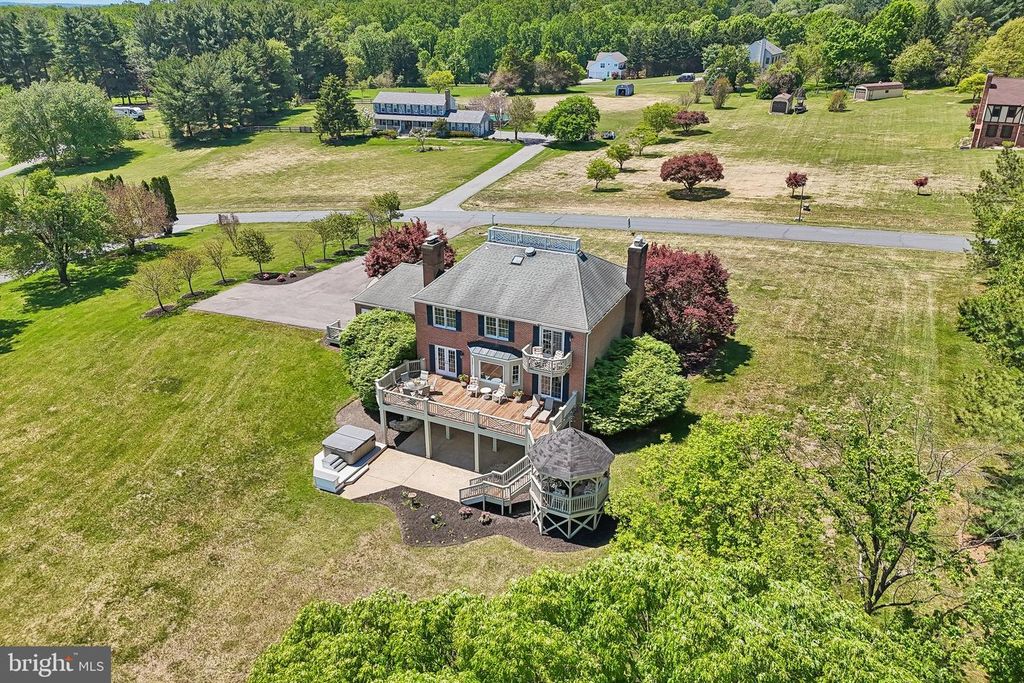 Image 118 of property listing at 23021 WILD HUNT DR, Gaithersburg, MD 20882