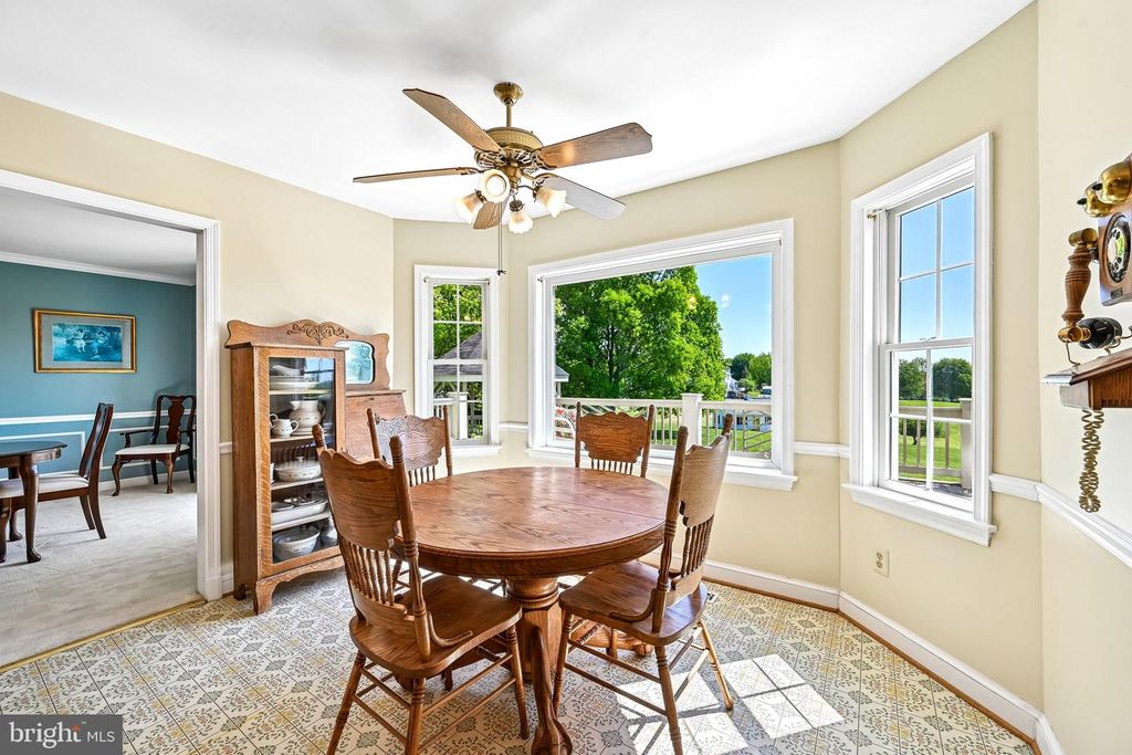 Image 18 of property listing at 23021 WILD HUNT DR, Gaithersburg, MD 20882