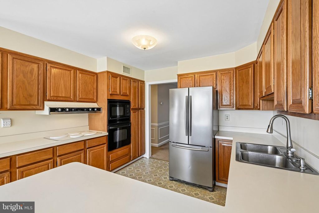 Image 24 of property listing at 23021 WILD HUNT DR, Gaithersburg, MD 20882