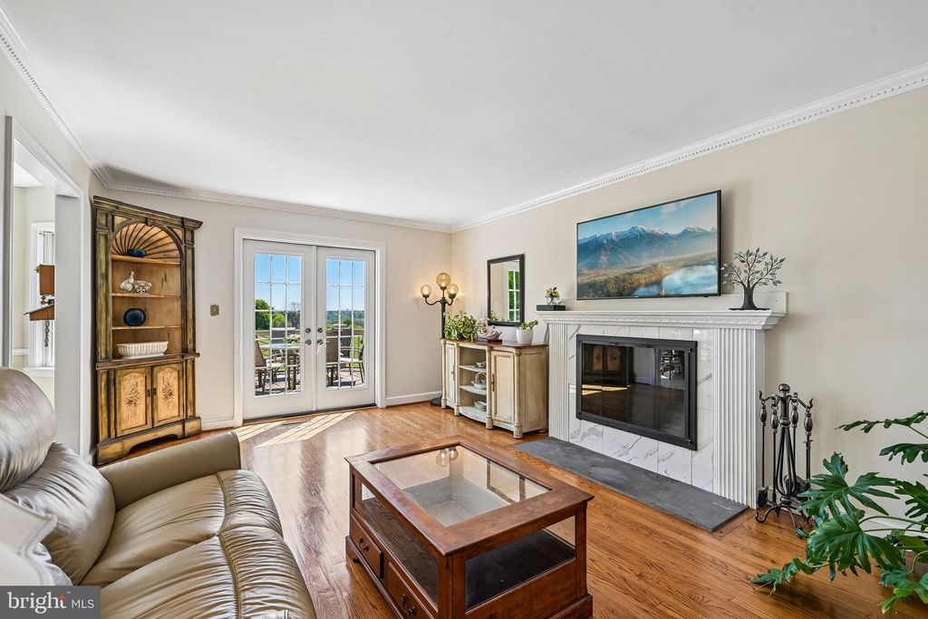 Image 25 of property listing at 23021 WILD HUNT DR, Gaithersburg, MD 20882