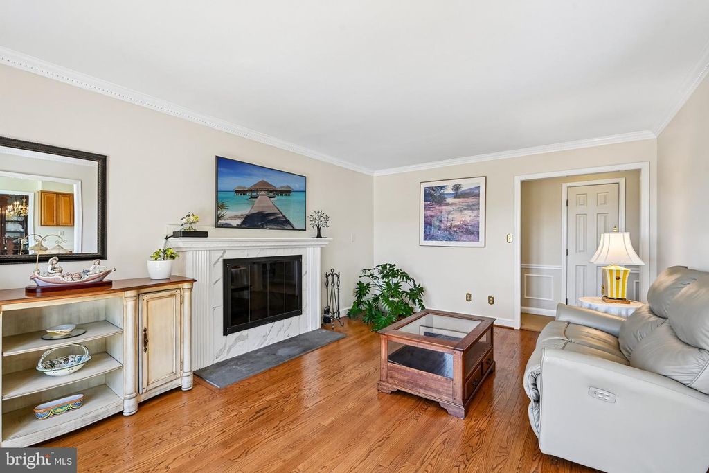 Image 28 of property listing at 23021 WILD HUNT DR, Gaithersburg, MD 20882