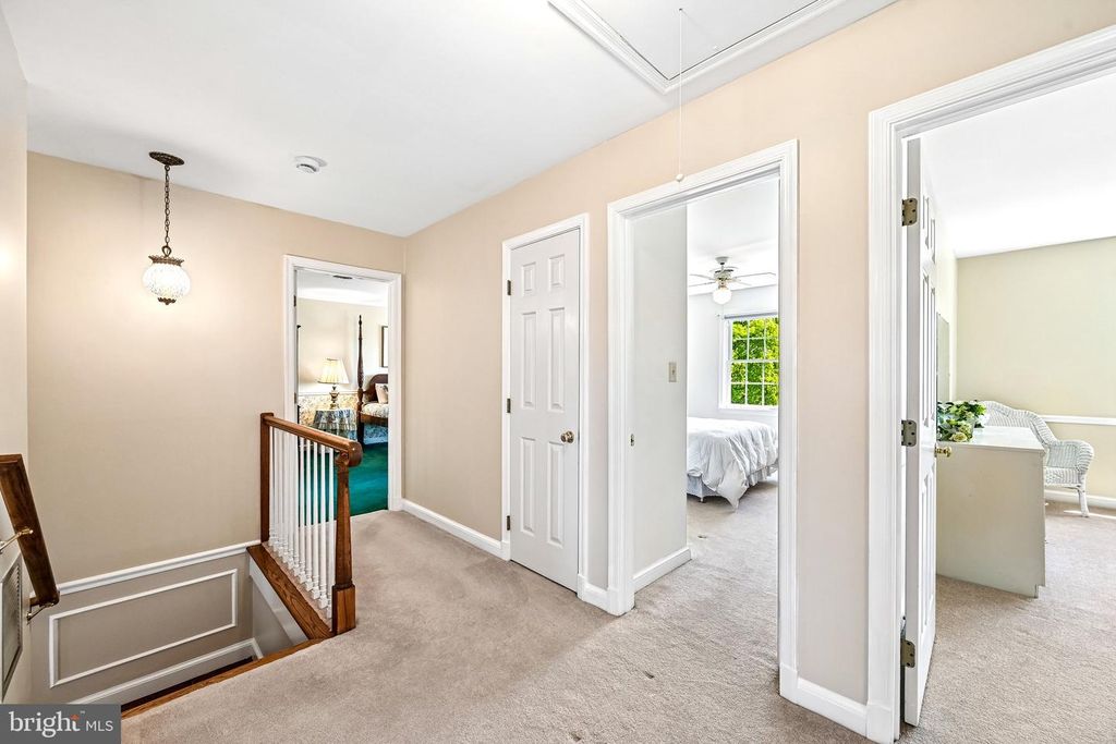Image 34 of property listing at 23021 WILD HUNT DR, Gaithersburg, MD 20882