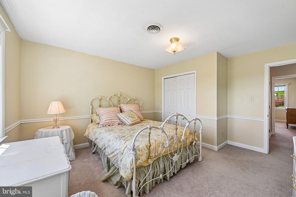 Image 51 of property listing at 23021 WILD HUNT DR, Gaithersburg, MD 20882