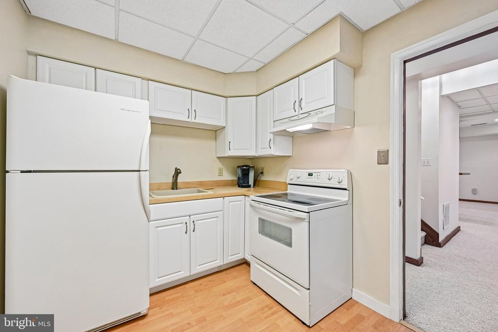 Image 60 of property listing at 23021 WILD HUNT DR, Gaithersburg, MD 20882