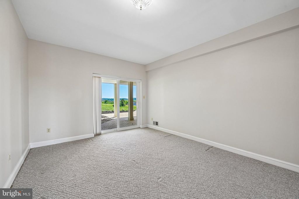 Image 64 of property listing at 23021 WILD HUNT DR, Gaithersburg, MD 20882