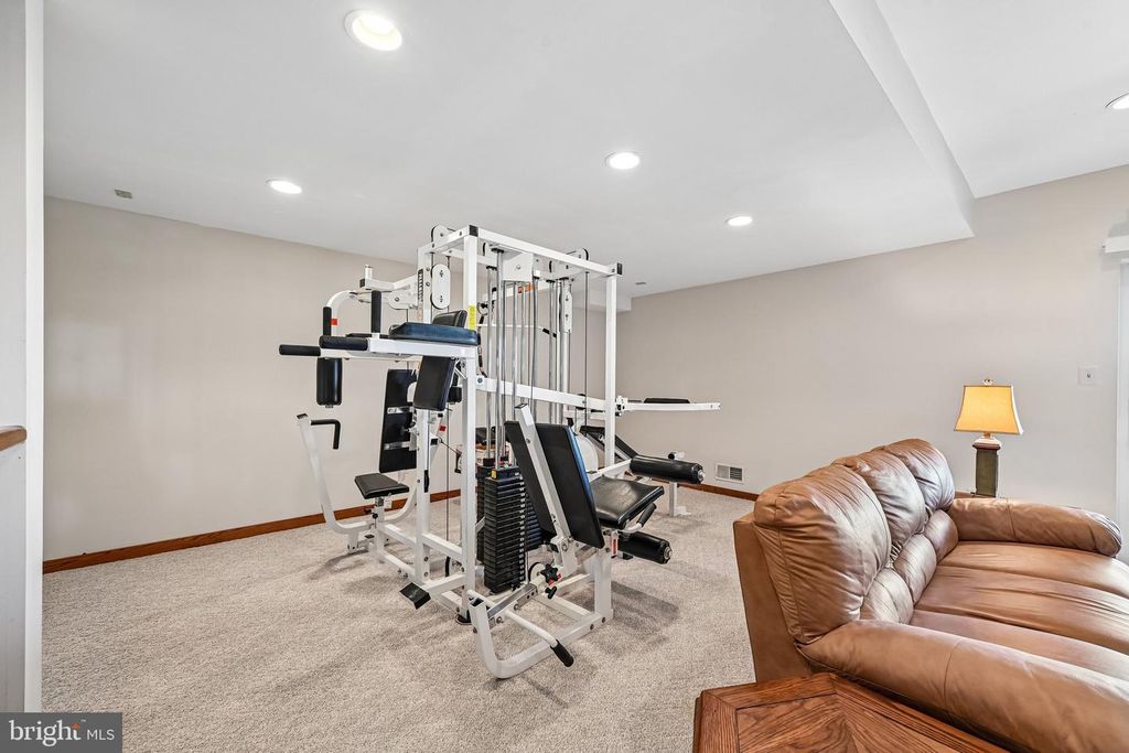 Image 71 of property listing at 23021 WILD HUNT DR, Gaithersburg, MD 20882