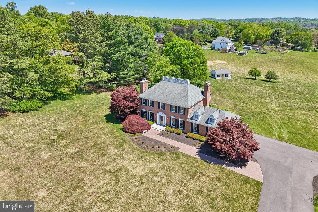 Image 91 of property listing at 23021 WILD HUNT DR, Gaithersburg, MD 20882