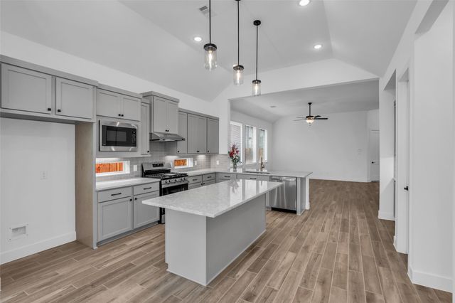 143 Afton June Drive, Rosenberg, TX 77471