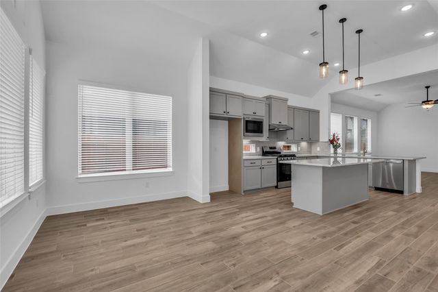 143 Afton June Drive, Rosenberg, TX 77471