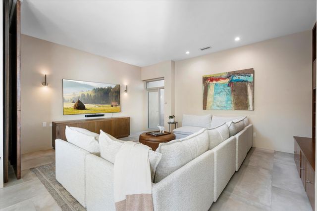 13412 Osage Orange Road NE, Albuquerque, NM 87111