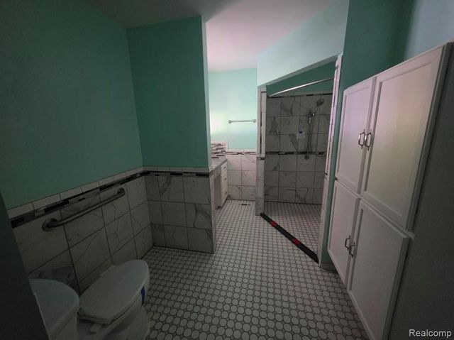 1190 Kettering Street, Burton, MI 48509
