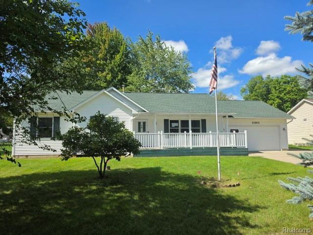 1190 Kettering Street, Burton, MI 48509