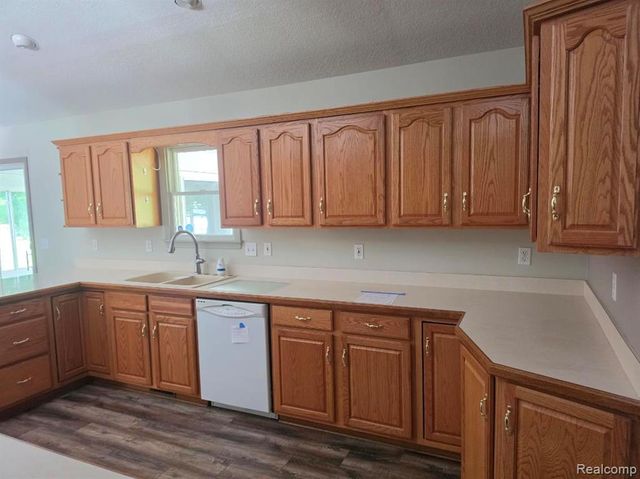 1190 Kettering Street, Burton, MI 48509