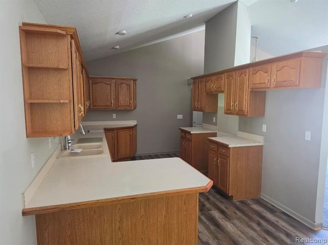 1190 Kettering Street, Burton, MI 48509