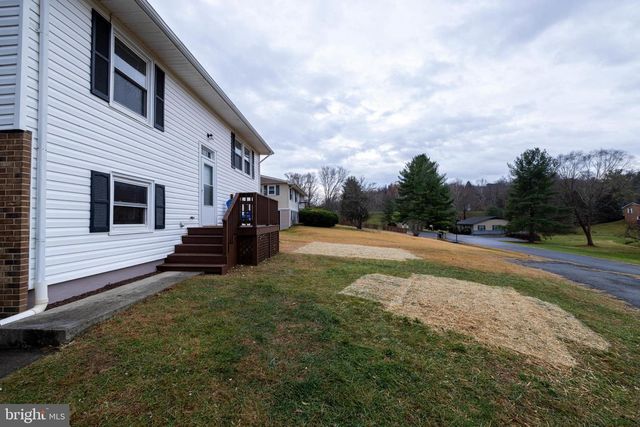 126 WELSH PARK PL, Lexington, VA 24450