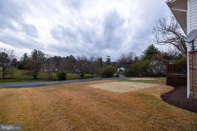 126 WELSH PARK PL, Lexington, VA 24450