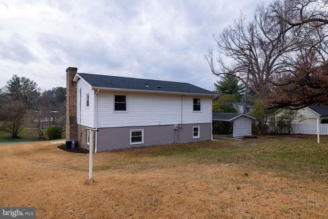 126 WELSH PARK PL, Lexington, VA 24450