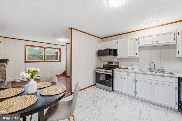 126 WELSH PARK PL, Lexington, VA 24450