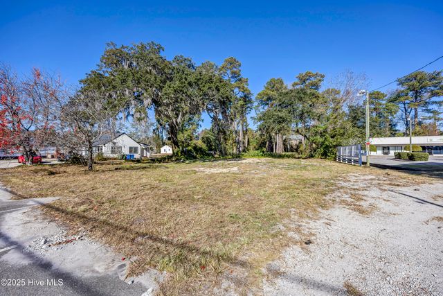 4213 Princess Place Drive, Wilmington, NC 28405