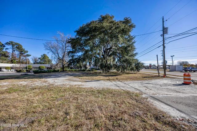 4213 Princess Place Drive, Wilmington, NC 28405