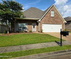 305 Flagstone Drive, Brandon, MS 39042