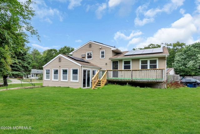 102 Buckhorn Lake Court, Little Egg Harbor, NJ 08087