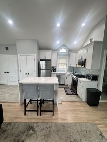 68 Brookline Avenue upper, East Atlantic Beach, NY 11561