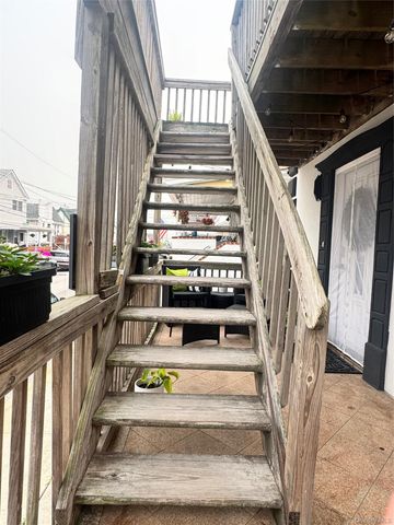 68 Brookline Avenue upper, East Atlantic Beach, NY 11561