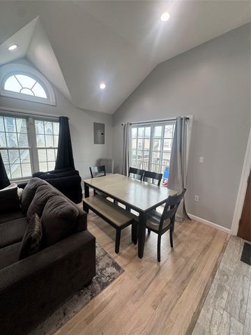 68 Brookline Avenue upper, East Atlantic Beach, NY 11561