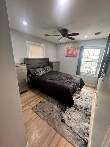68 Brookline Avenue upper, East Atlantic Beach, NY 11561