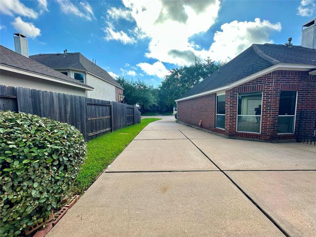 1318 Cedar Terrace Court, Sugar Land, TX 77479