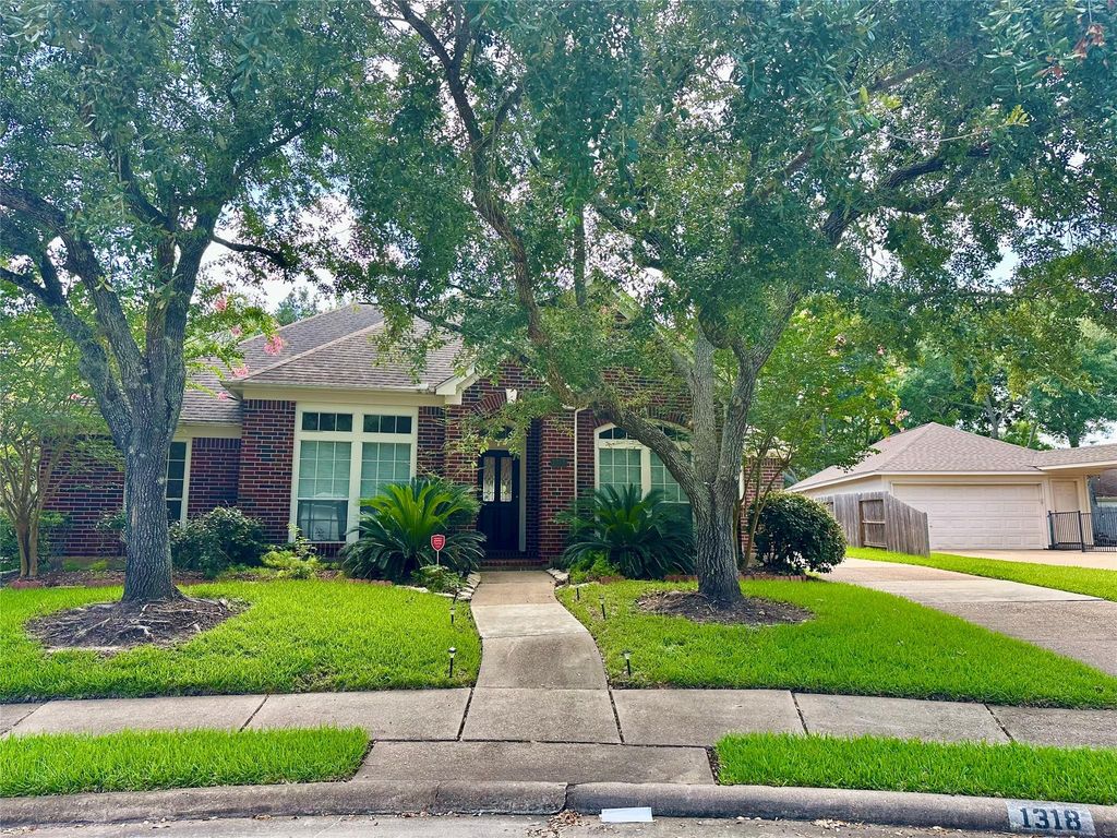 1318 Cedar Terrace Court, Sugar Land, TX 77479