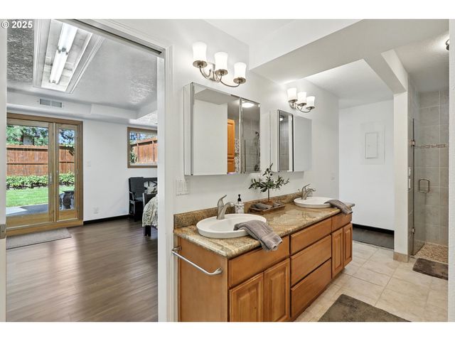 112 N SENTOSA LAKE Rd, Tygh Valley, OR 97063